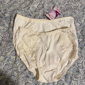 Women's White Lace Trim Panties